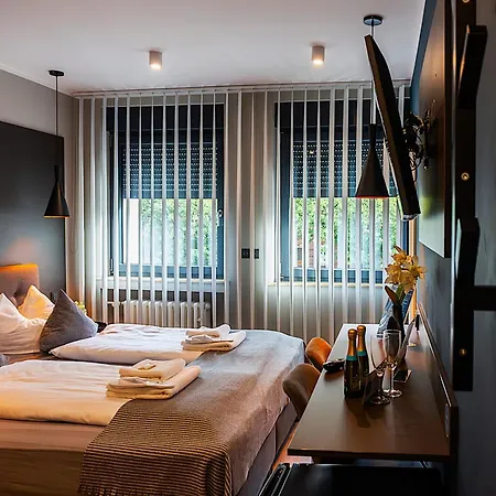 Liro Hotel Moers Exterior foto